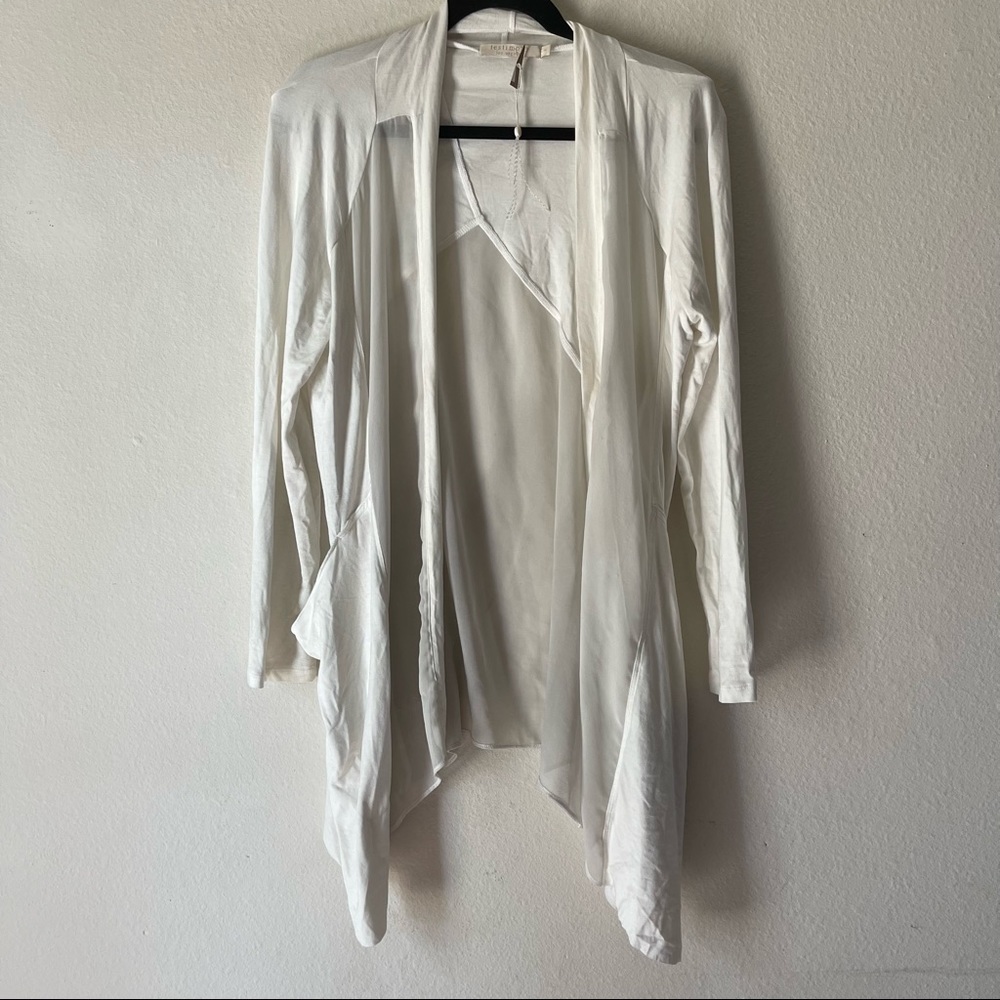 Testimony Los Angeles White Sheer Handkerchief Duster